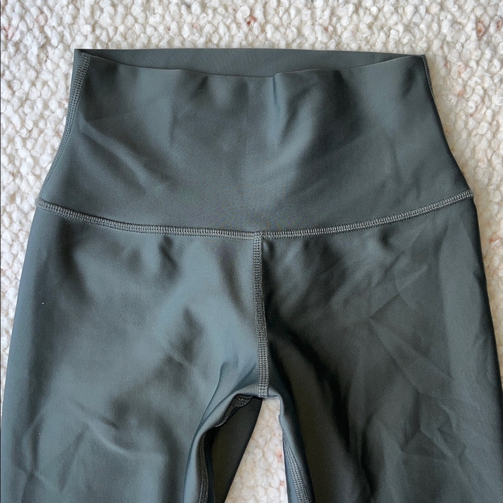 Alo Yoga High-Waist Airlift Legging Full‎ Length Gray XS - Picture 3 of 7